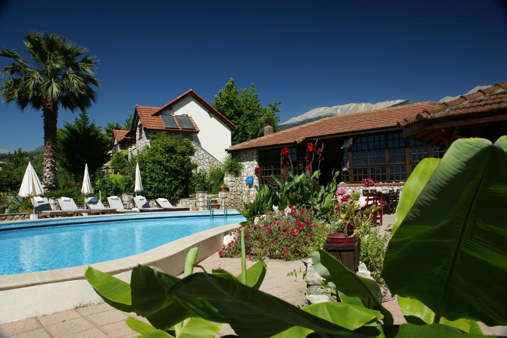 Mountain Lodge Hotel Doger Koyu Exteriör bild